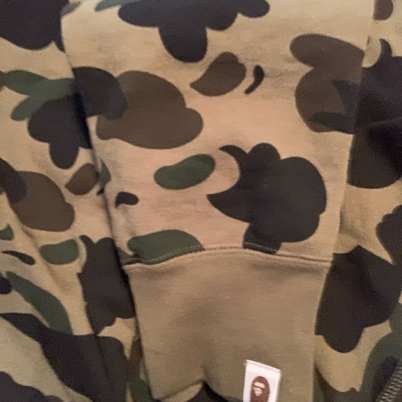 Bape sweater.. - Picture 1 of 3